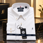 חולצת Impress Oxford F12 לבנה עם צווארון מכופתר – מקופלת